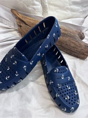 Women's Navy Anchor Slip-On Water Shoes